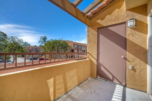 15383 Maturin Dr 221, San Diego, CA 92127