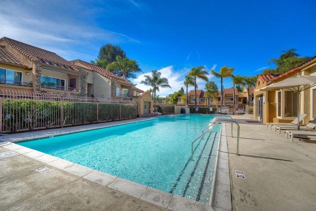 15383 Maturin Dr 221, San Diego, CA 92127