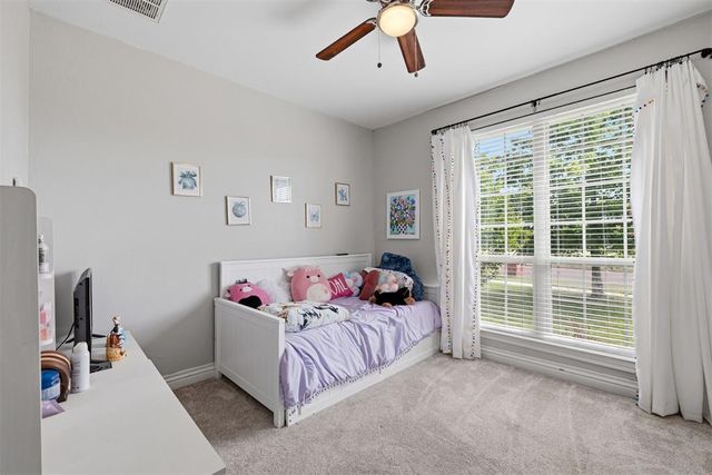 11809 Charleston Way, Yukon, OK 73099