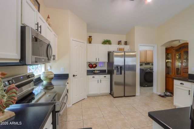 244 N SAN JUAN Trail, Casa Grande, AZ 85194