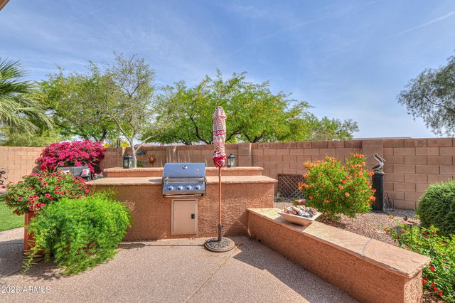 244 N SAN JUAN Trail, Casa Grande, AZ 85194