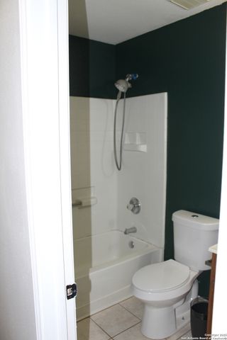 8756 Seven Seas, San Antonio, TX 78242