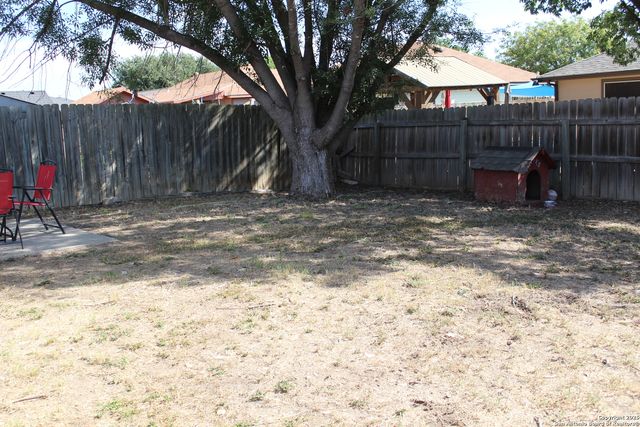 8756 Seven Seas, San Antonio, TX 78242