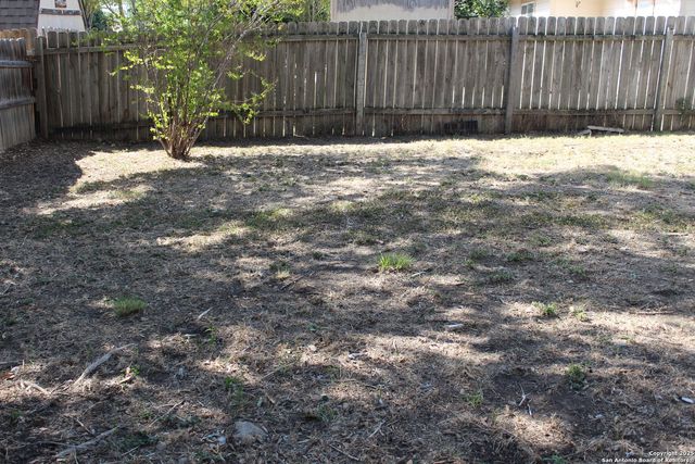 8756 Seven Seas, San Antonio, TX 78242