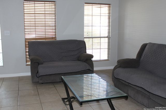 8756 Seven Seas, San Antonio, TX 78242