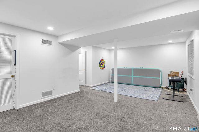 89 Uplands Way 89, Glastonbury, CT 06033