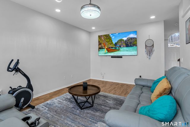 89 Uplands Way 89, Glastonbury, CT 06033