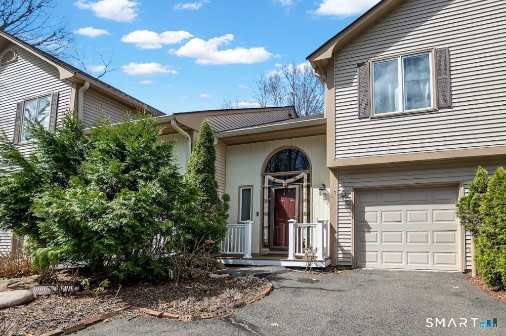 89 Uplands Way 89, Glastonbury, CT 06033