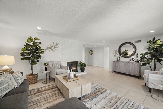 18474 Tamarind Street, Fountain Valley, CA 92708