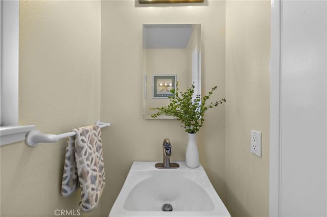 18474 Tamarind Street, Fountain Valley, CA 92708