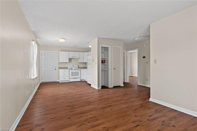 2344 Grandy AVE B, Norfolk, VA 23509