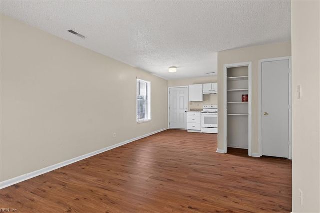 2344 Grandy AVE B, Norfolk, VA 23509