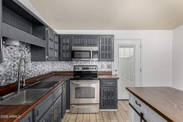 1616 N 63RD Avenue 30, Phoenix, AZ 85035