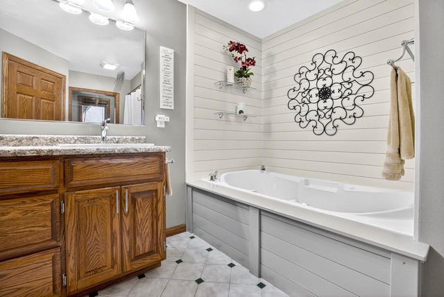 N3507 COUNTY RD E, Appleton, WI 54913