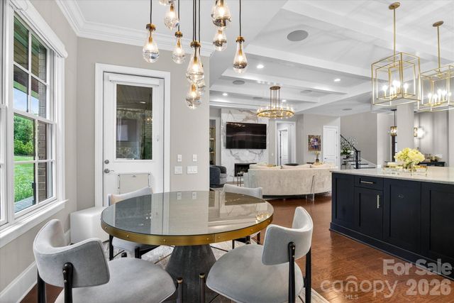 1115 Shelton Oaks Court, Matthews, NC 28105