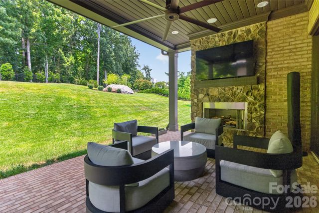 1115 Shelton Oaks Court, Matthews, NC 28105