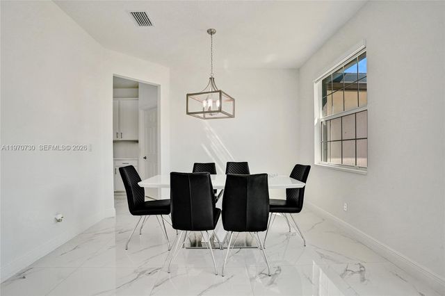 13673 N 77th Pl N, Loxahatchee, FL 33412