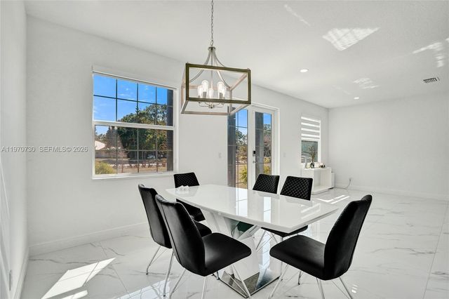 13673 N 77th Pl N, Loxahatchee, FL 33412