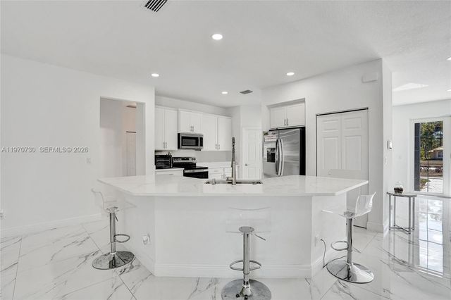 13673 N 77th Pl N, Loxahatchee, FL 33412