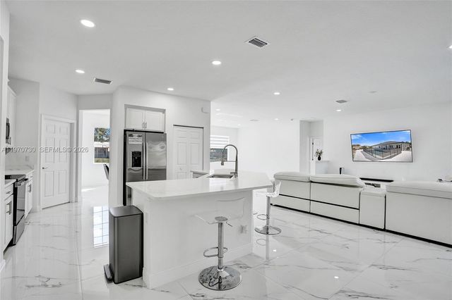 13673 N 77th Pl N, Loxahatchee, FL 33412