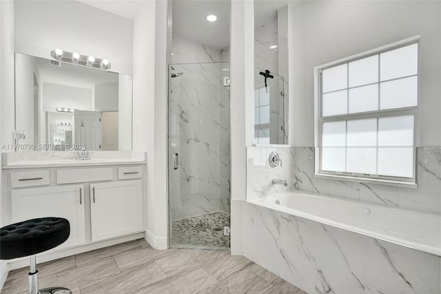 13673 N 77th Pl N, Loxahatchee, FL 33412