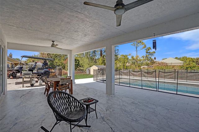 13673 N 77th Pl N, Loxahatchee, FL 33412