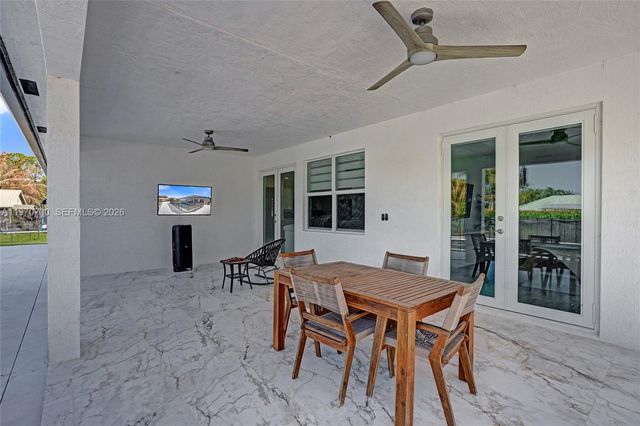 13673 N 77th Pl N, Loxahatchee, FL 33412