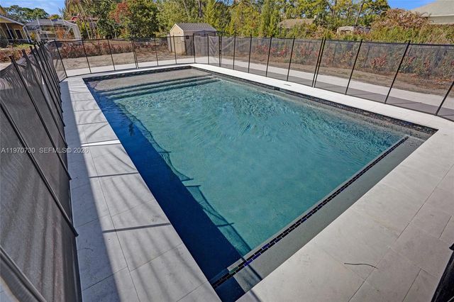 13673 N 77th Pl N, Loxahatchee, FL 33412