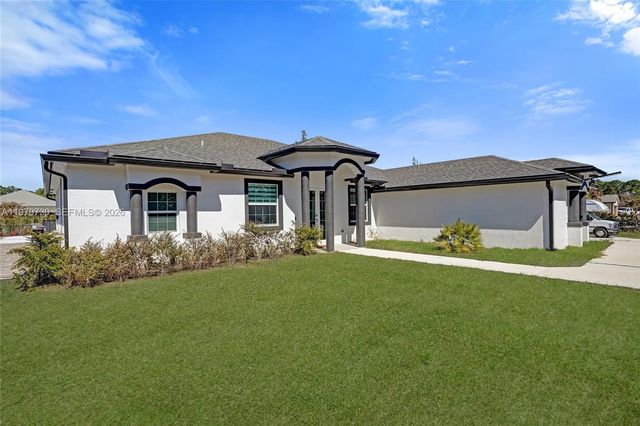 13673 N 77th Pl N, Loxahatchee, FL 33412