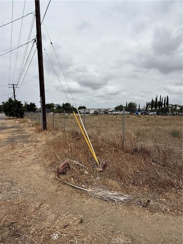 10044 Mission Blvd, Jurupa Valley, CA 92509