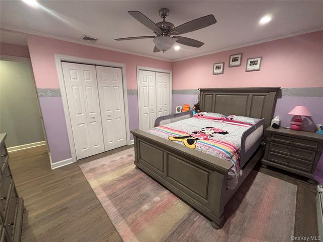 142 5th Street, Saint James, NY 11780