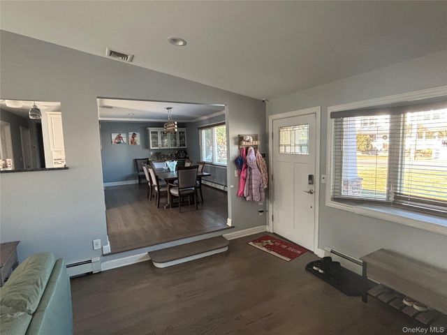 142 5th Street, Saint James, NY 11780