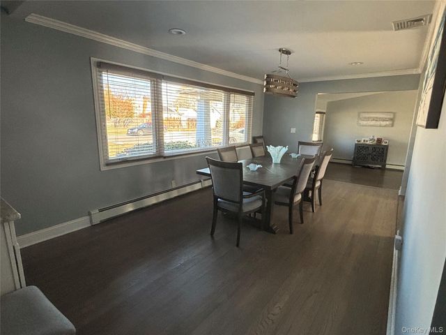 142 5th Street, Saint James, NY 11780