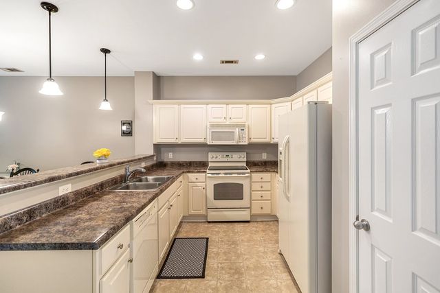 109 Heritage Place Drive, Pendleton, SC 29670