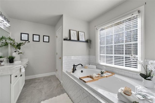 194 HUNTERS Crossing, Dallas, GA 30157