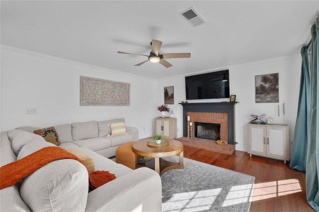 194 HUNTERS Crossing, Dallas, GA 30157