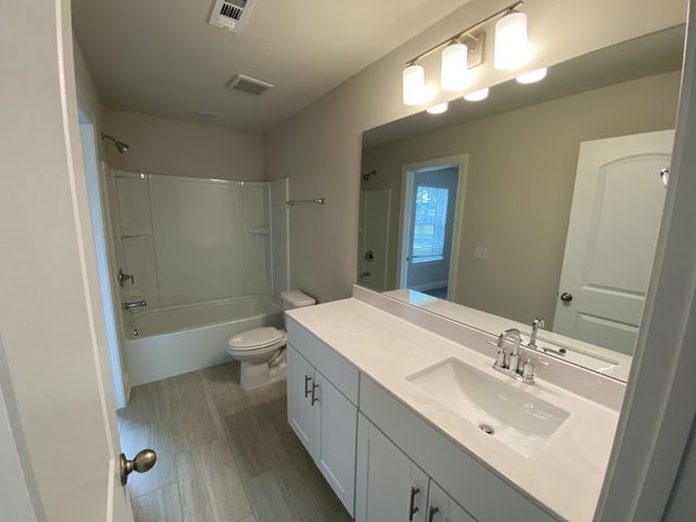 356 Wiregrass Ln, Columbia, TN 38401
