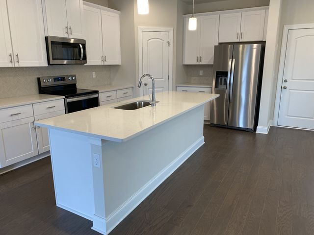 356 Wiregrass Ln, Columbia, TN 38401