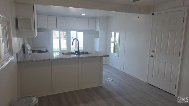 2500 Jewetta Avenue 85, Bakersfield, CA 93312