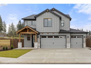 221 Se 24th Ave, La Center, WA 98629