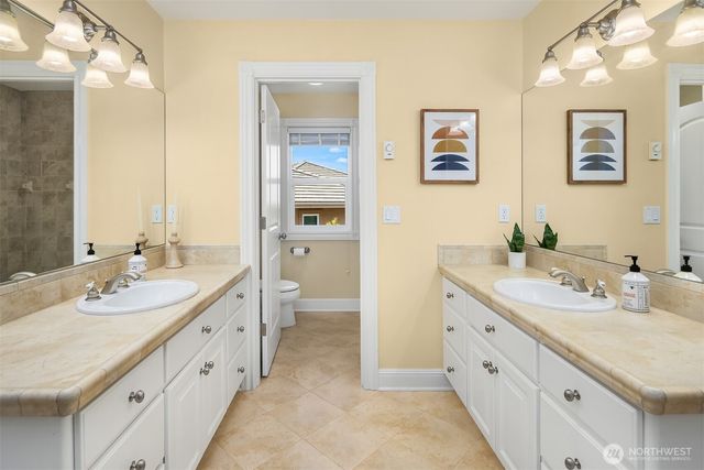 6230 Fairway Place SE, Snoqualmie, WA 98065