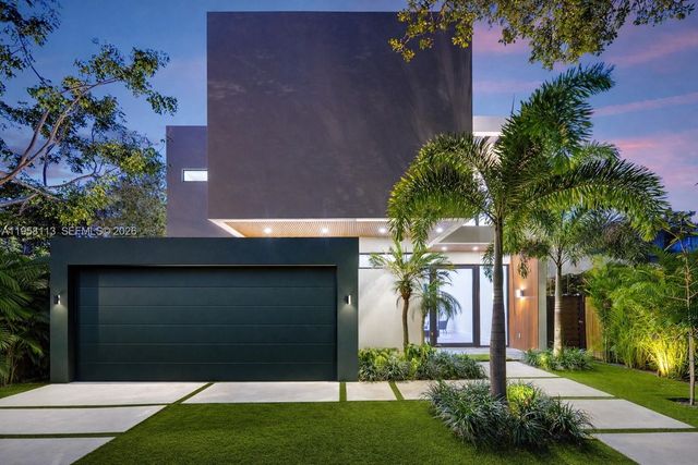 441 NW 44th St, Miami, FL 33127