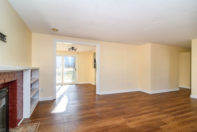 10 Spring Valley Rd, Natick, MA 01760