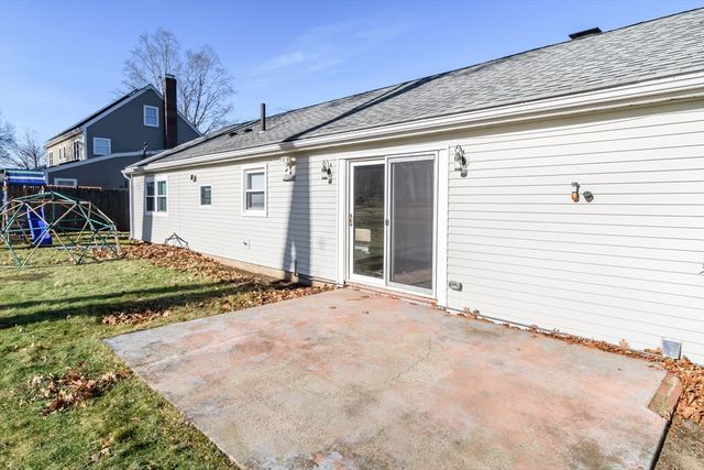 10 Spring Valley Rd, Natick, MA 01760