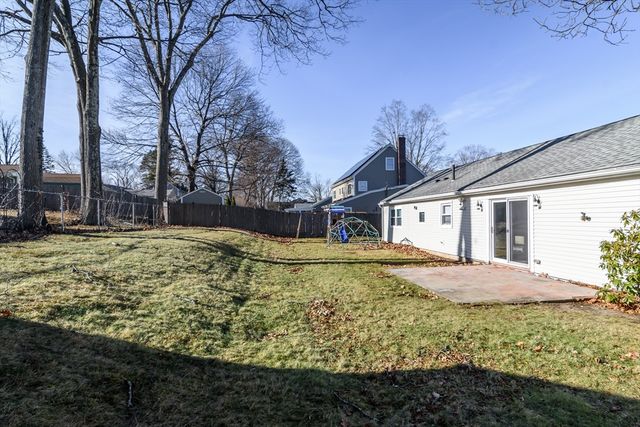 10 Spring Valley Rd, Natick, MA 01760