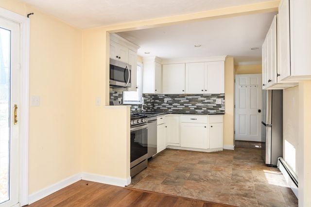 10 Spring Valley Rd, Natick, MA 01760