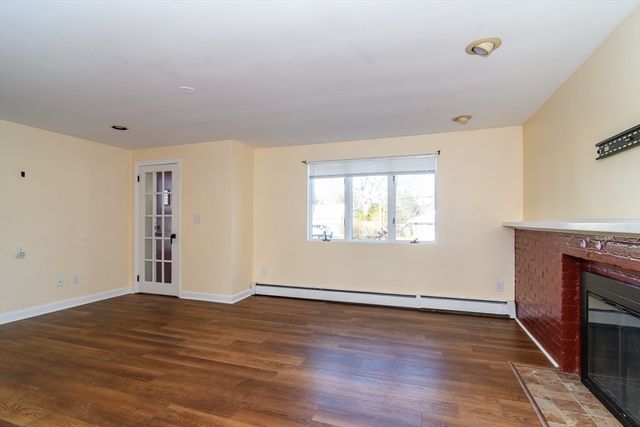 10 Spring Valley Rd, Natick, MA 01760