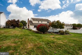 1052 BOESHORE CIR, Reading, PA 19605