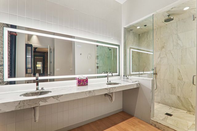 107 W Main Street B, St. Charles, IL 60174