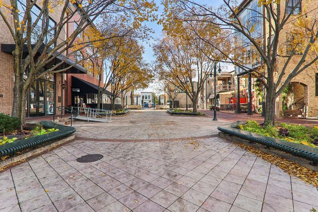 107 W Main Street B, St. Charles, IL 60174